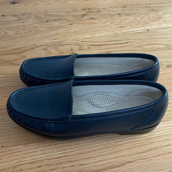 SAS Tripad loafers. Like new - Picture 2 of 5